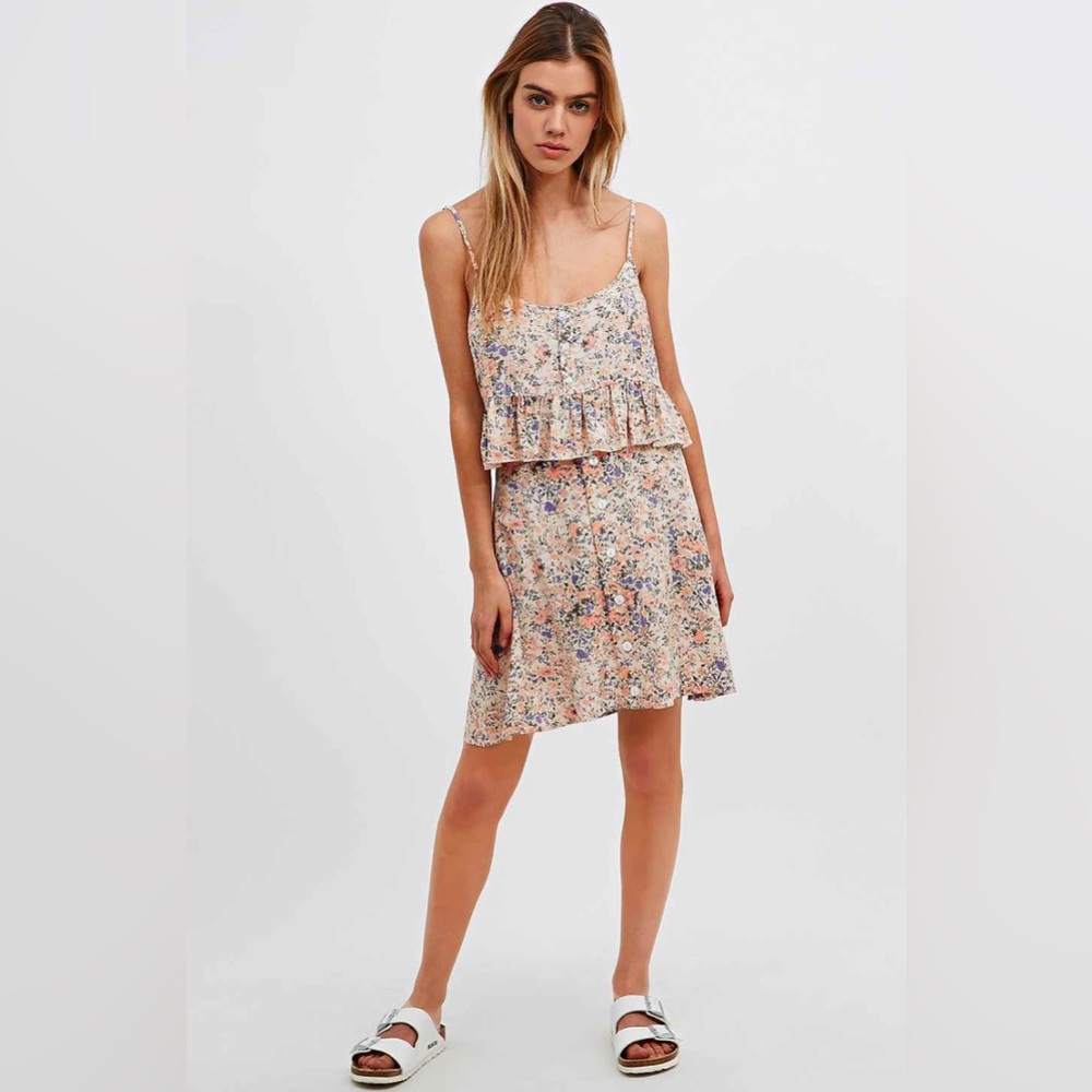 Somedays Lovin Secrets Floral Button Down Detail Mini Skater Skirt (S)